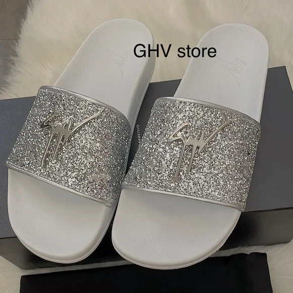 Giuseppe Zanotti Glitter Logo Slipppers Giuseppe Zanotti Brett Glitter Slides | Green | FARFETCH main image 2